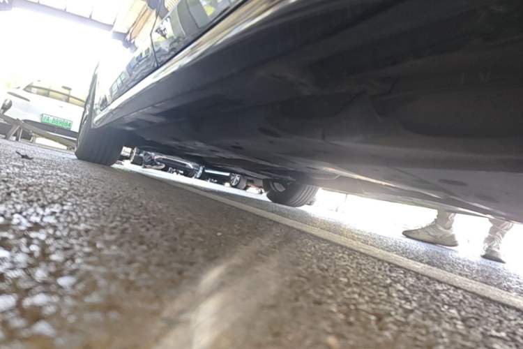 Used Toyota Crown 2018 2.0T Fashion Edition Left Side Sill