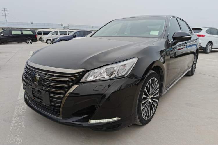 Used Toyota Crown 2018 2.0T Sport Edition Guazi used car, China used car export, Used car for sale, Used Toyota cars, Cheapest cars for sale