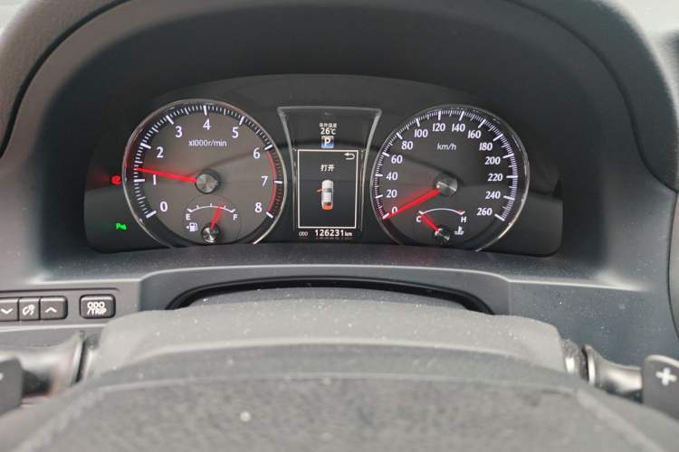 Used Toyota Crown 2018 2.0T Sport Edition Odometer Close Up