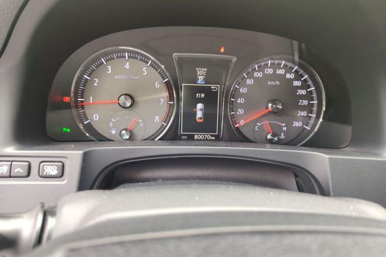 Used Toyota Crown 2018 2.0T Sport Edition Odometer Close Up
