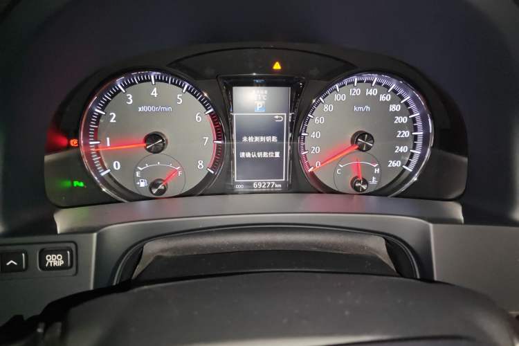 Used Toyota Crown 2018 2.0T Sport Edition Odometer Close Up
