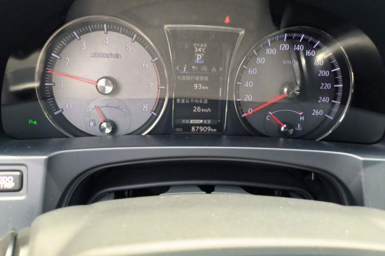 Used Toyota Crown 2018 2.0T Sport Edition Odometer Close Up