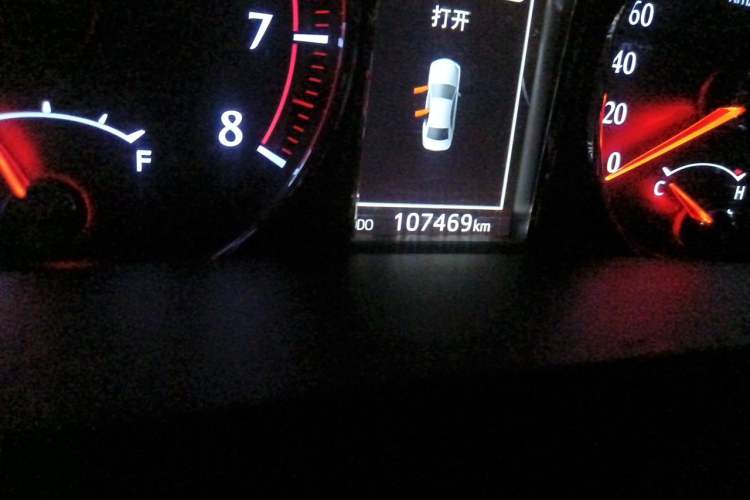 Used Toyota Crown 2018 2.0T Sport Edition Odometer Close Up