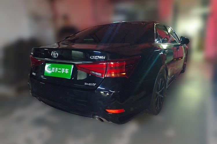 Used Toyota Crown 2018 2.0T Fashion Edition Rear Right 45 Deg