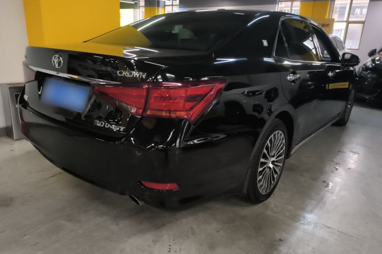 Used Toyota Crown 2018 2.0T Sport Edition Rear Right 45 Deg
