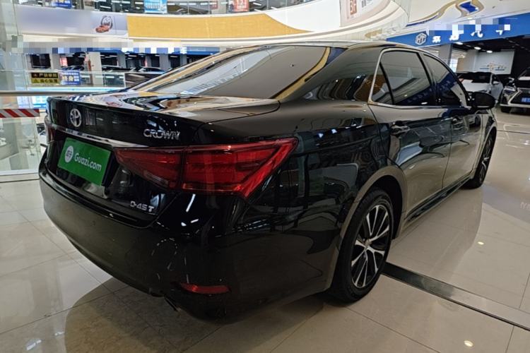 Used Toyota Crown 2018 2.0T Fashion Edition Rear Right 45 Deg