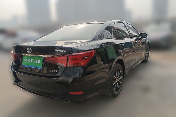 Used Toyota Crown 2018 2.0T Fashion Edition Rear Right 45 Deg