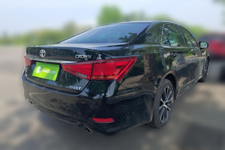 Used Toyota Crown 2018 2.0T Fashion Edition Rear Right 45 Deg