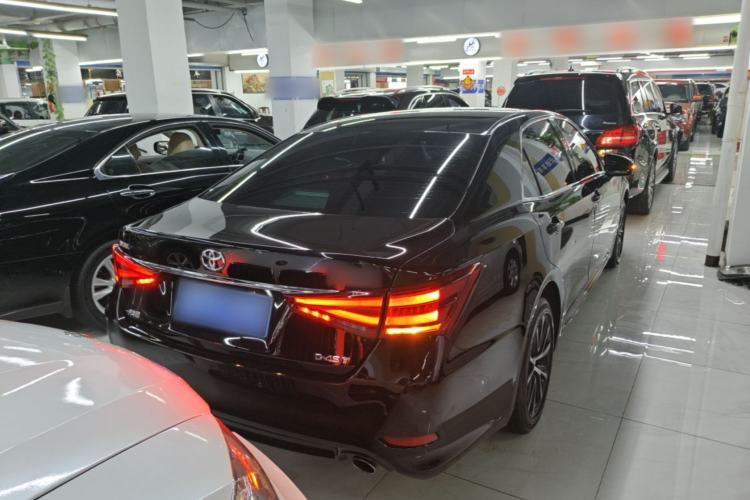 Used Toyota Crown 2018 2.0T Fashion Edition Rear Right 45 Deg