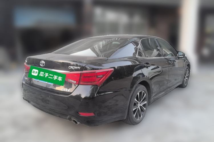 Used Toyota Crown 2018 2.0T Fashion Edition Rear Right 45 Deg