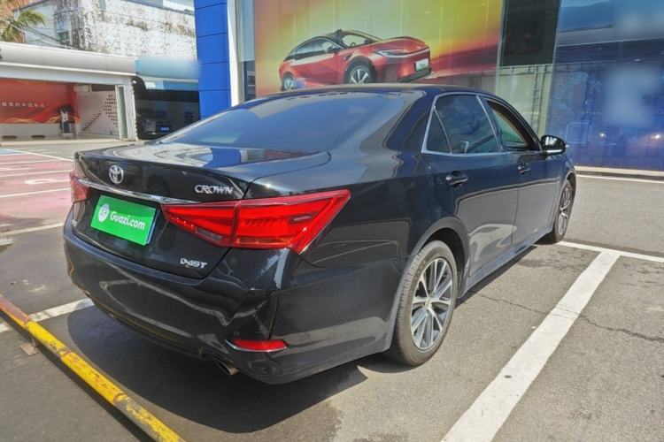 Used Toyota Crown 2018 2.0T Fashion Edition Rear Right 45 Deg