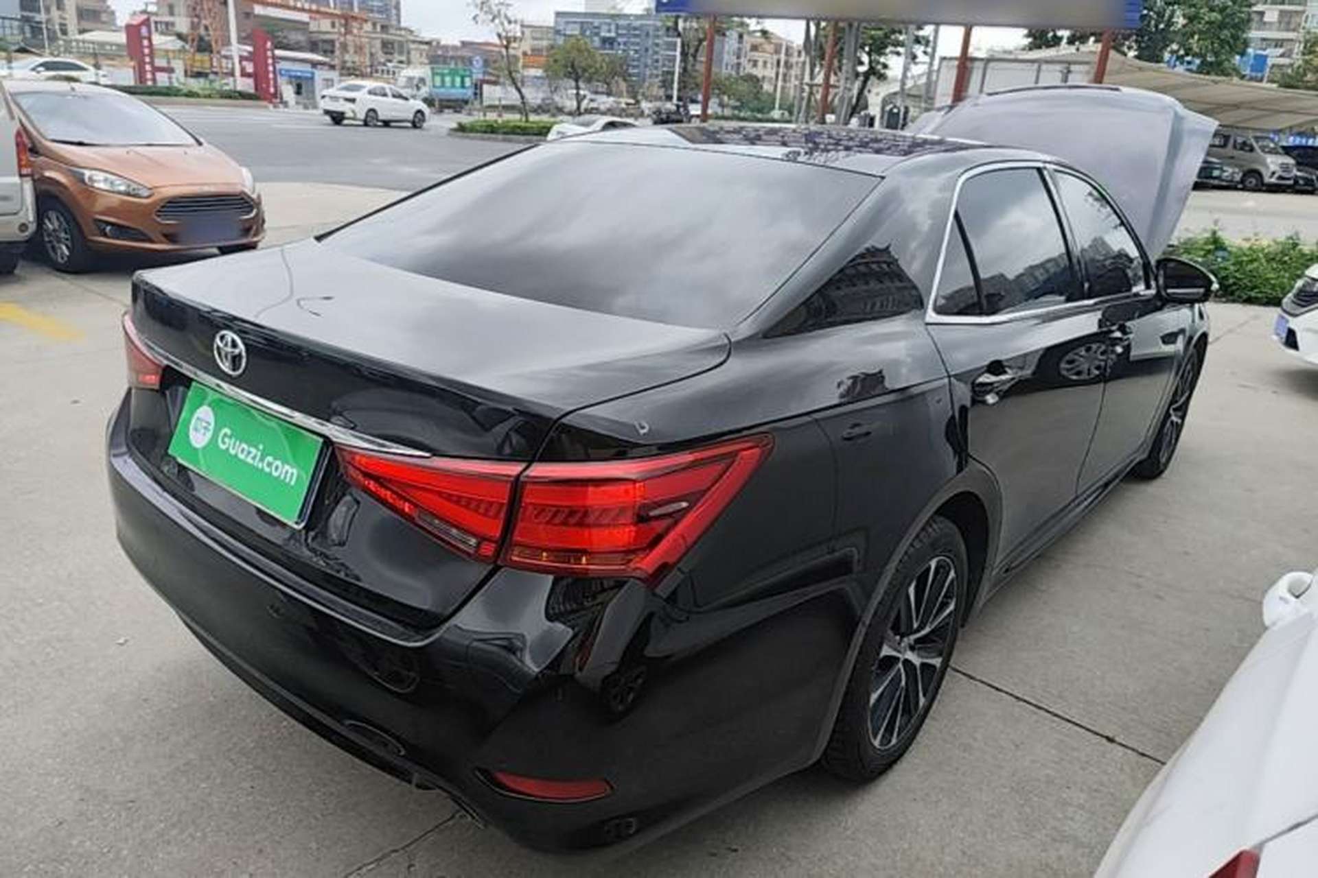 Used Toyota Crown 2018 2.0T Fashion Edition Rear Right 45 Deg