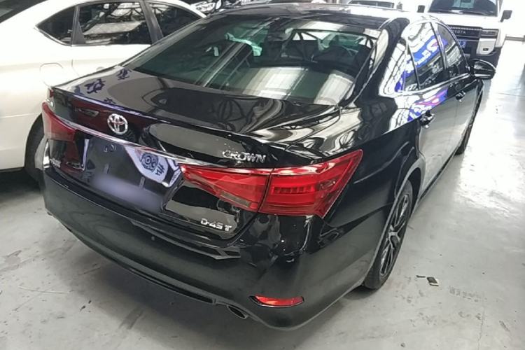 Used Toyota Crown 2018 2.0T Fashion Edition Rear Right 45 Deg