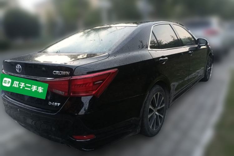Used Toyota Crown 2018 2.0T Fashion Edition Rear Right 45 Deg