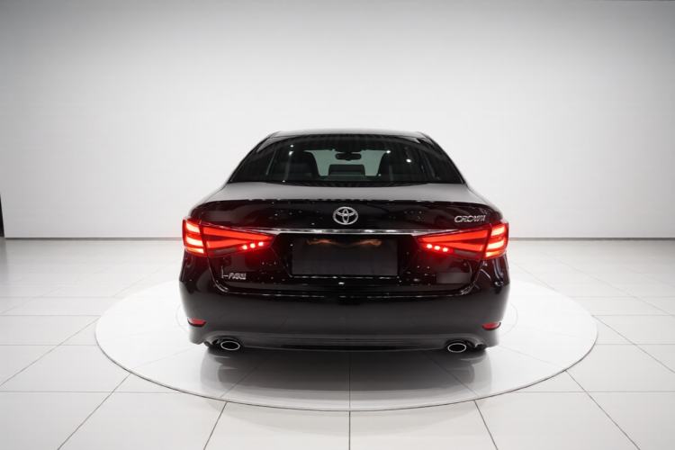 Used Toyota Crown 2018 2.0T Fashion Edition Rear