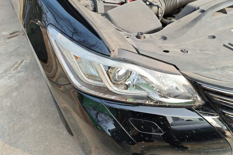 Used Toyota Crown 2018 2.0T Fashion Edition Right Front Headlight
