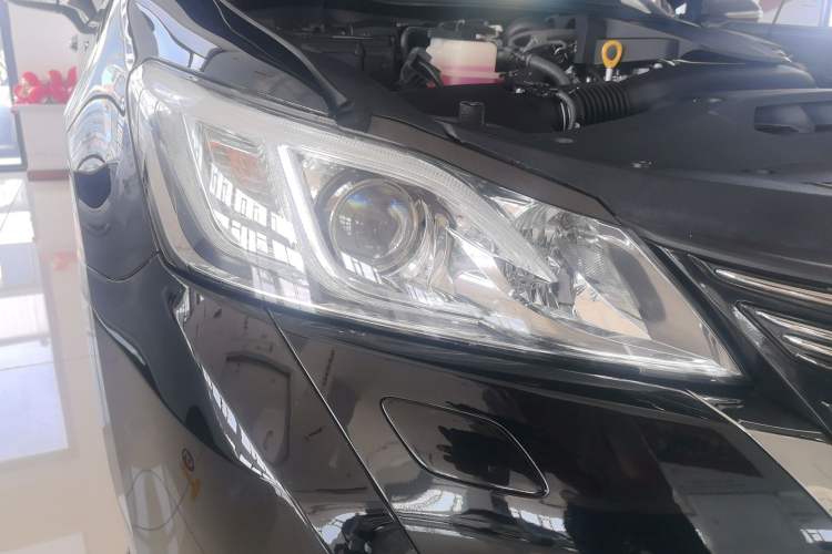 Used Toyota Crown 2018 2.0T Fashion Edition Right Front Headlight