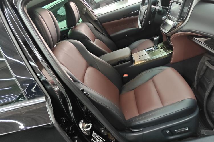 Used Toyota Crown 2018 2.0T Sport Edition Right Front Seat