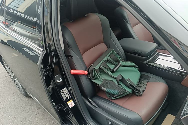 Used Toyota Crown 2018 2.0T Sport Edition Right Front Seat