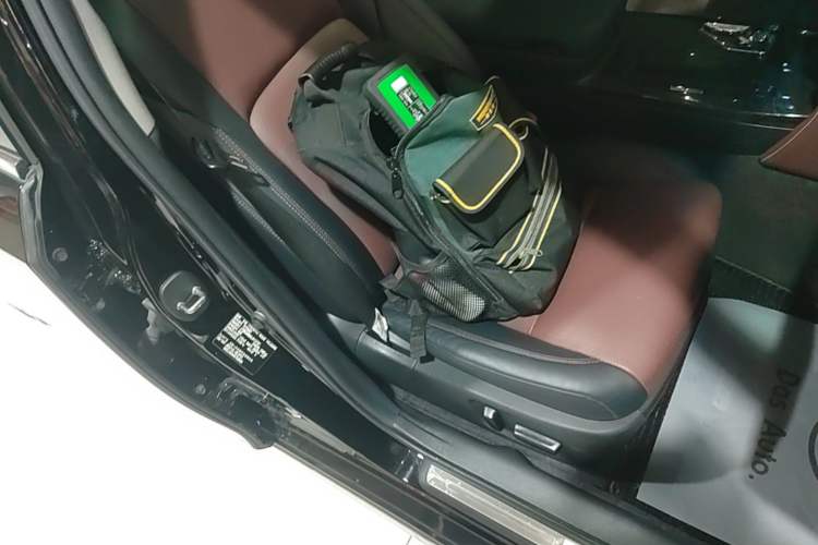 Used Toyota Crown 2018 2.0T Sport Edition Right Front Seat