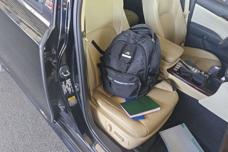 Used Toyota Crown 2018 2.0T Fashion Edition Right Front Seat