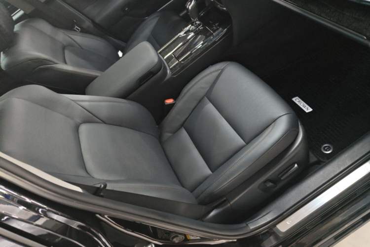 Used Toyota Crown 2018 2.0T Fashion Edition Right Front Seat