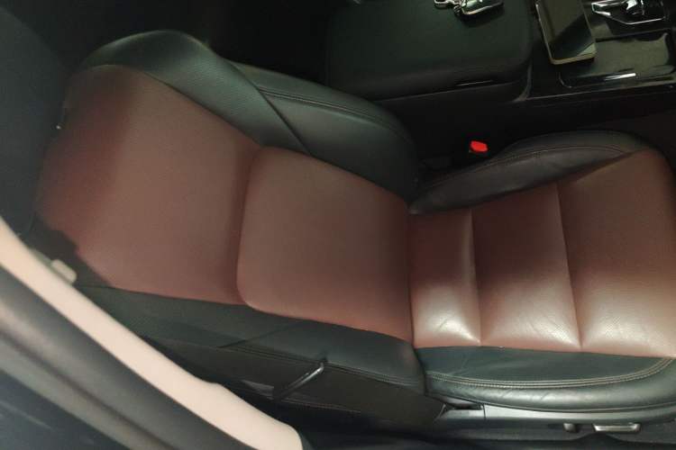 Used Toyota Crown 2018 2.0T Sport Edition Right Front Seat