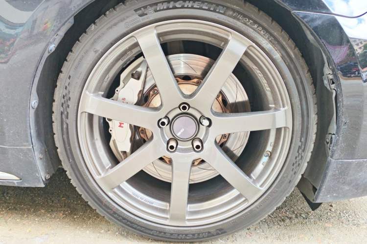 Used Toyota Crown 2018 2.0T Sport Edition Right Front Wheel Hub