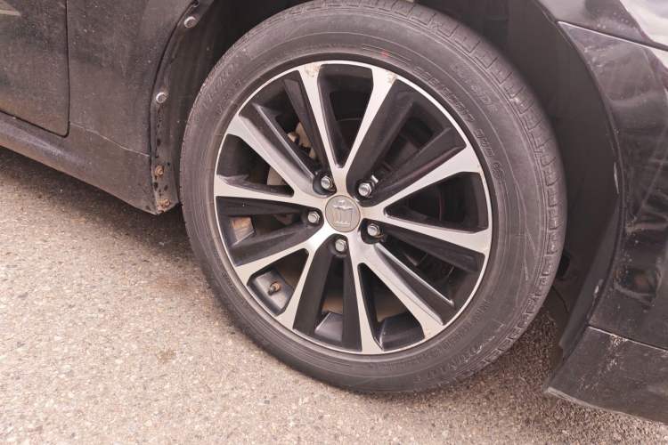 Used Toyota Crown 2018 2.0T Fashion Edition Right Front Wheel Hub