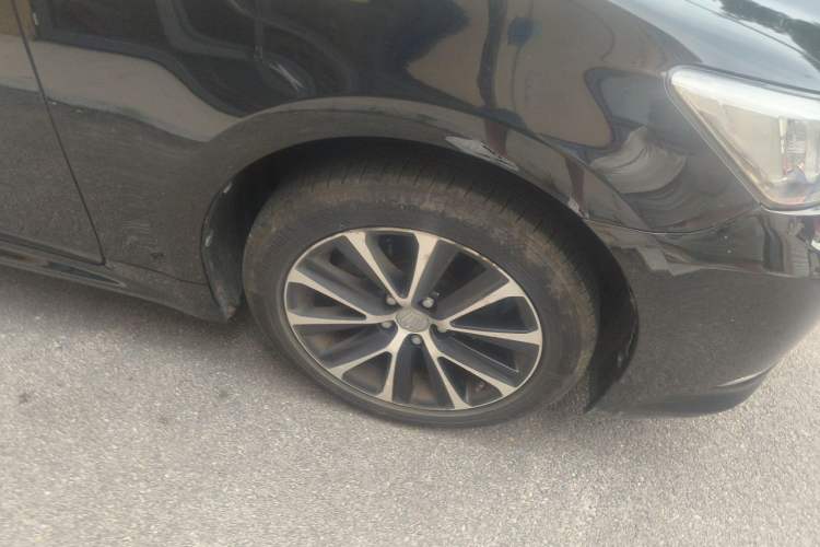 Used Toyota Crown 2018 2.0T Fashion Edition Right Front Wheel Hub