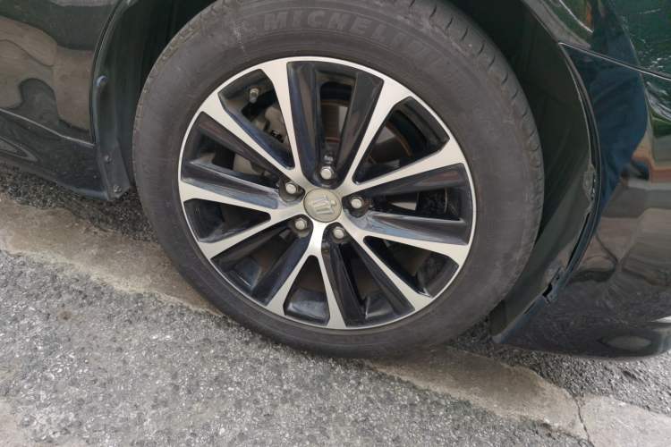 Used Toyota Crown 2018 2.0T Fashion Edition Right Front Wheel Hub
