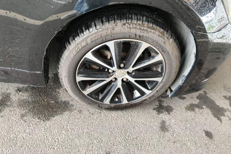 Used Toyota Crown 2018 2.0T Fashion Edition Right Front Wheel Hub