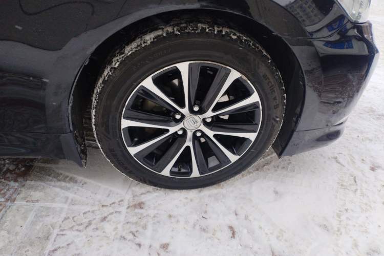 Used Toyota Crown 2018 2.0T Fashion Edition Right Front Wheel Hub