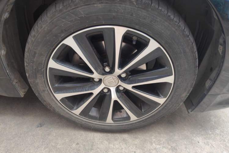 Used Toyota Crown 2018 2.0T Fashion Edition Right Front Wheel Hub