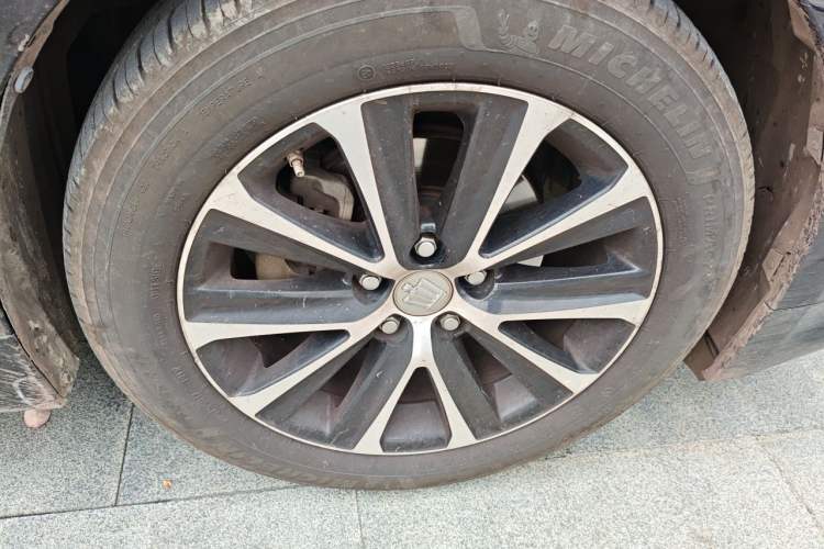 Used Toyota Crown 2018 2.0T Fashion Edition Right Front Wheel Hub