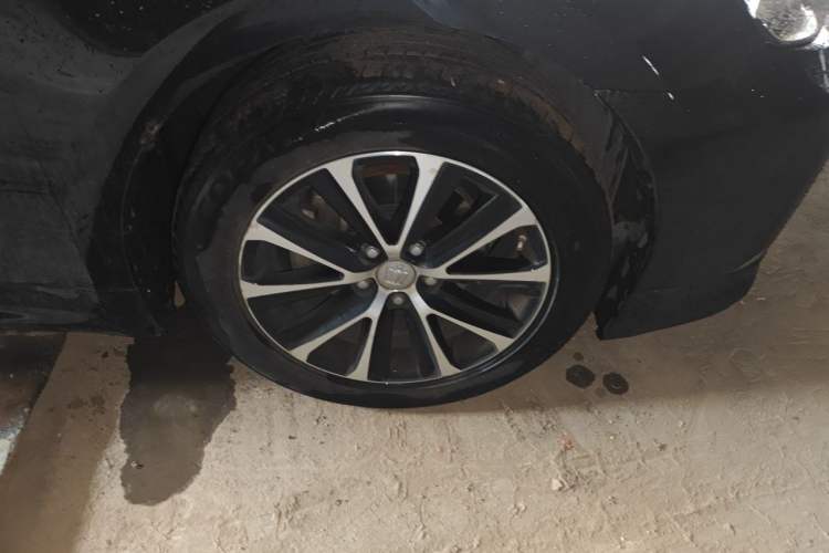 Used Toyota Crown 2018 2.0T Fashion Edition Right Front Wheel Hub