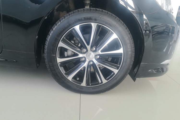 Used Toyota Crown 2018 2.0T Fashion Edition Right Front Wheel Hub