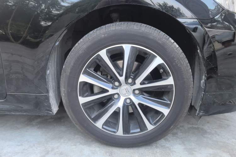 Used Toyota Crown 2018 2.0T Fashion Edition Right Front Wheel Hub