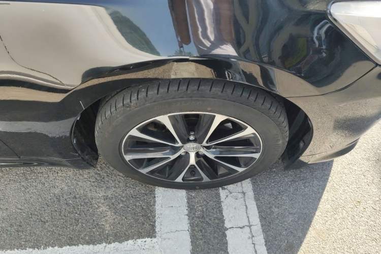 Used Toyota Crown 2018 2.0T Fashion Edition Right Front Wheel Hub