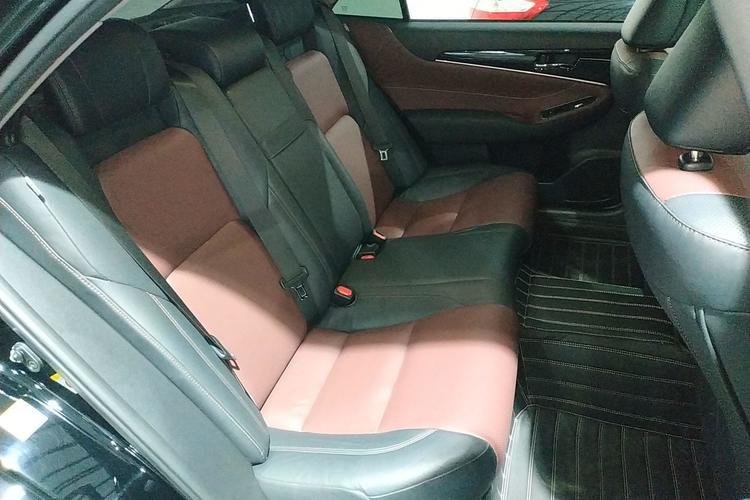 Used Toyota Crown 2018 2.0T Sport Edition Right Rear Seat