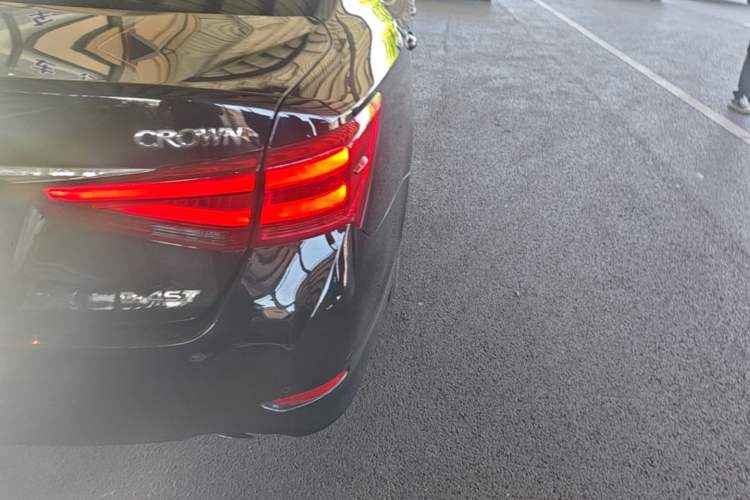 Used Toyota Crown 2018 2.0T Fashion Edition Right Rear Taillight