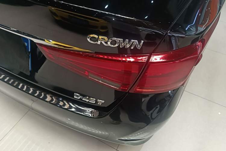 Used Toyota Crown 2018 2.0T Fashion Edition Right Rear Taillight