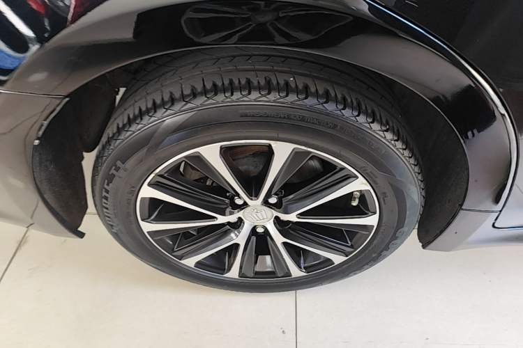 Used Toyota Crown 2018 2.0T Fashion Edition Right Rear Wheel Hub