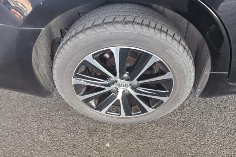 Used Toyota Crown 2018 2.0T Fashion Edition Right Rear Wheel Hub