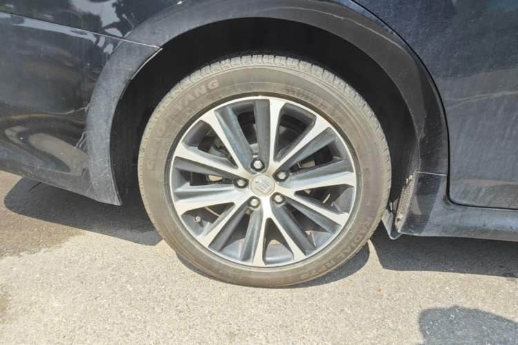 Used Toyota Crown 2018 2.0T Fashion Edition Right Rear Wheel Hub