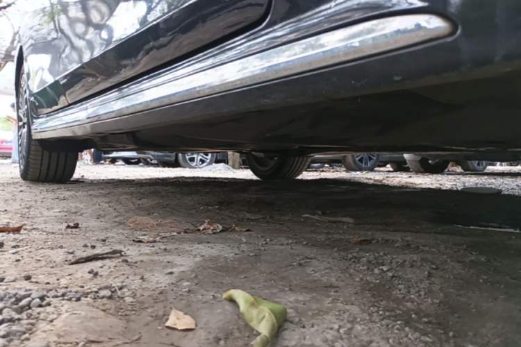 Used Toyota Crown 2018 2.0T Sport Edition Right Side Sill
