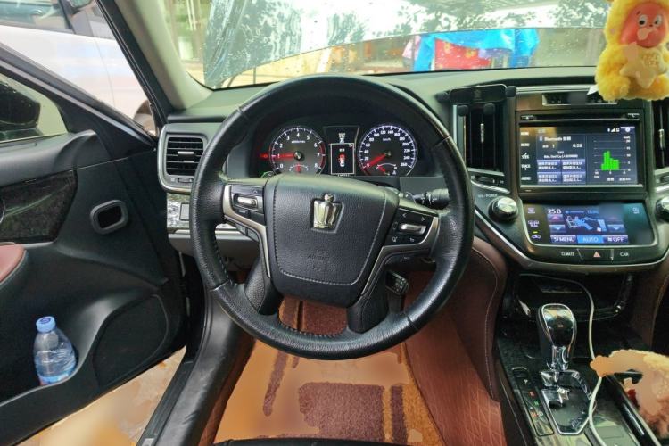 Used Toyota Crown 2018 2.0T Sport Edition Steering Wheel