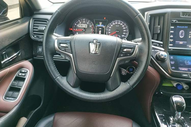 Used Toyota Crown 2018 2.0T Sport Edition Steering Wheel