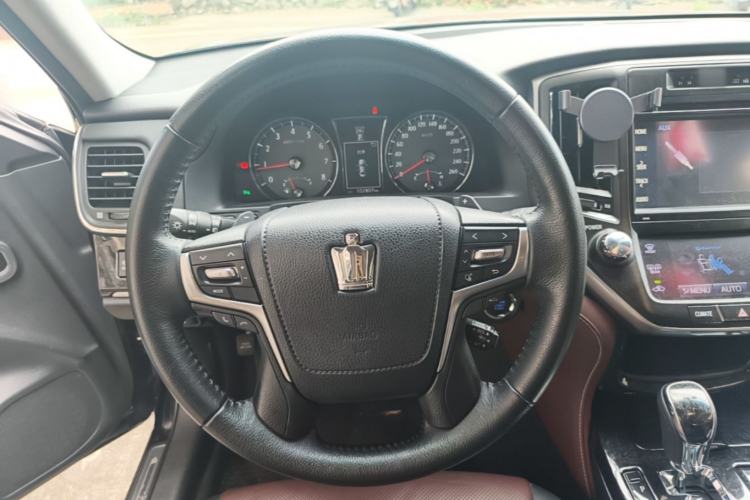 Used Toyota Crown 2018 2.0T Sport Edition Steering Wheel