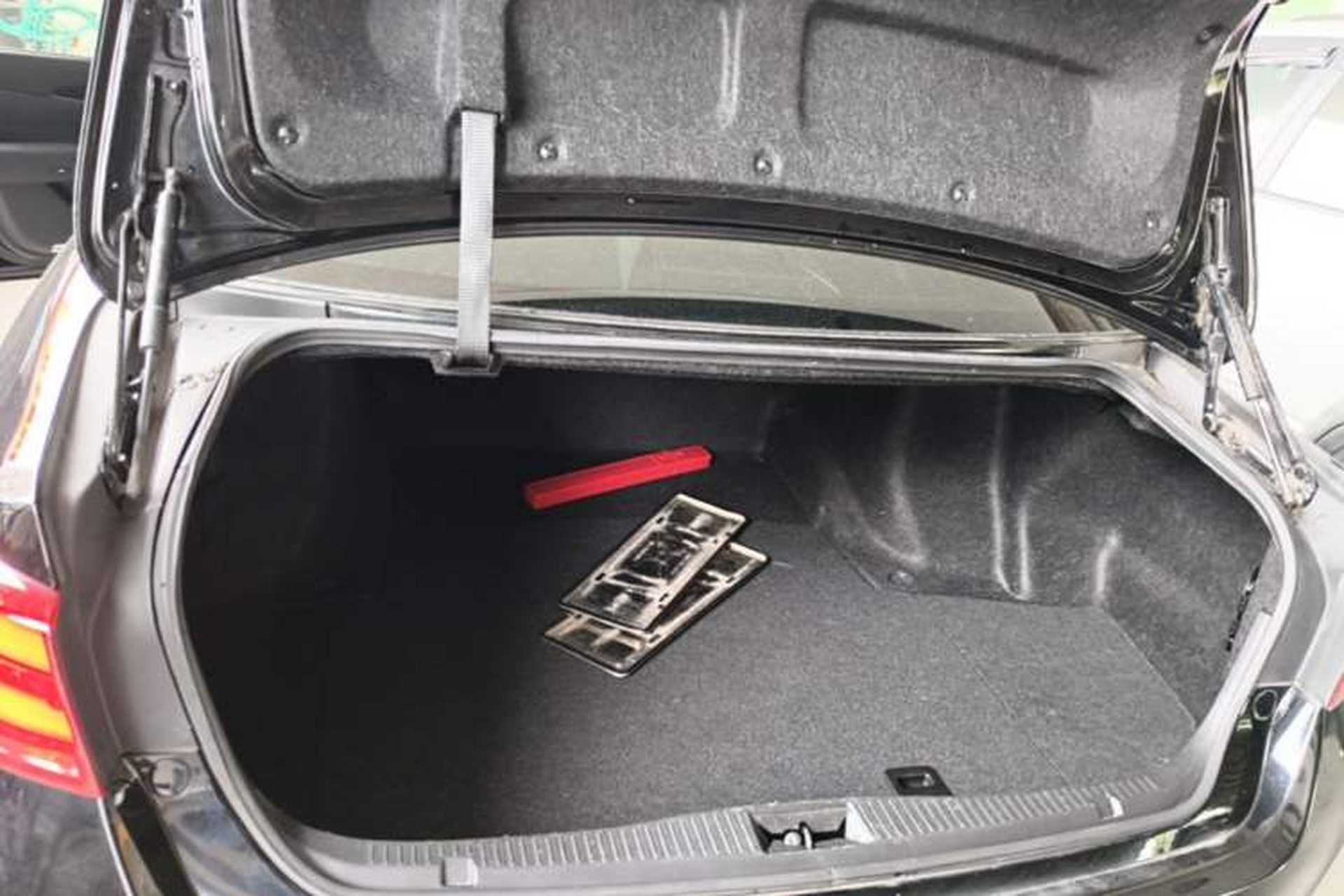 Used Toyota Crown 2018 2.0T Fashion Edition Trunk